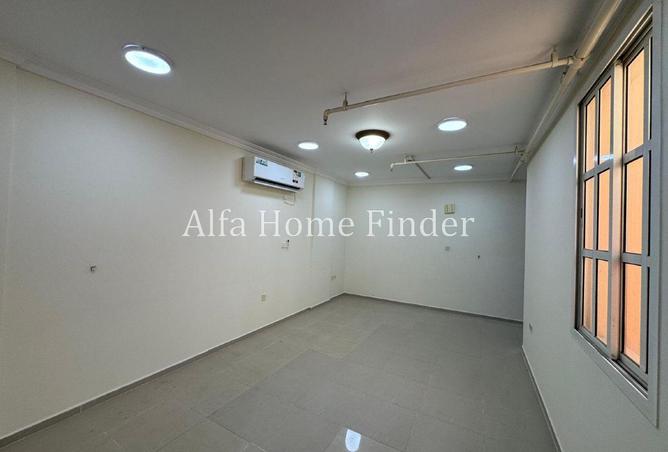 1002089 - Property Image 2