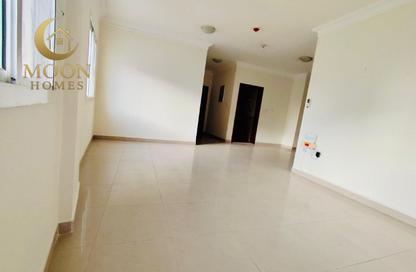 Apartment - 2 Bedrooms - 2 Bathrooms for rent in Fereej Abdul Aziz - Fereej Abdul Aziz - Doha