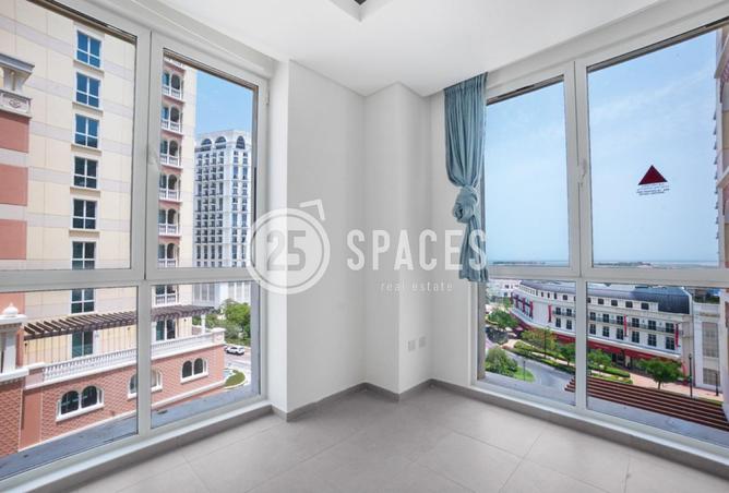 1001082 - Property Image 2