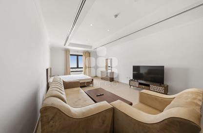 Apartment - Studio - 1 for rent in East Porto Drive - Porto Arabia - The Pearl Island - Doha