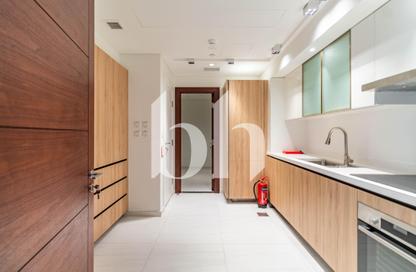 Apartment - 2 Bedrooms - 3 Bathrooms for rent in Crystal Residence - Gewan Island - The Pearl Island - Doha