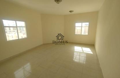 Apartment - 3 Bedrooms - 2 Bathrooms for rent in Anas Street - Fereej Bin Mahmoud North - Fereej Bin Mahmoud - Doha