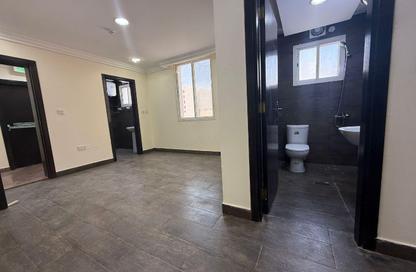 Apartment - 2 Bedrooms - 2 Bathrooms for rent in Old Al Ghanim - Al Ghanim - Doha