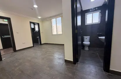 شقة - 2 غرف نوم - 2 حمامات للايجار في الغانم القديم - الغانم - الدوحة