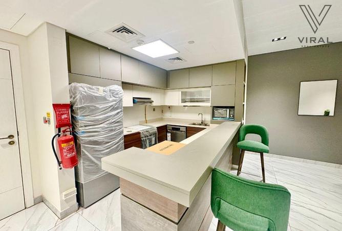 985584 - Property Image 2