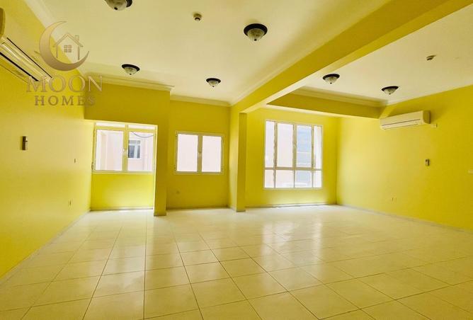 54978137 - Property Main Image