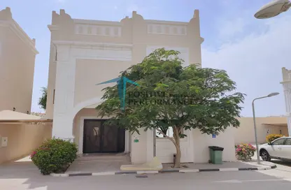 مجمع سكني - 6 غرف نوم - 5 حمامات للايجار في أم صلال علي - أم صلال على - الدوحة