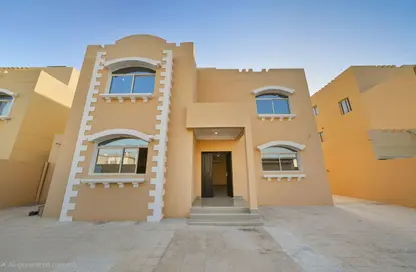 فيلا - 4 غرف نوم - 4 حمامات للايجار في شارع  بو هامو - أبو هامور - الدوحة