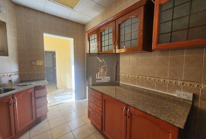 985669 - Property Image 3