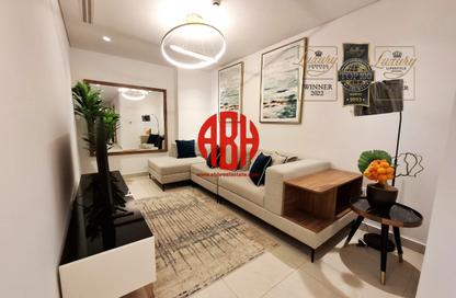 Penthouse - 3 Bedrooms - 4 Bathrooms for rent in Floresta Gardens - Floresta Gardens - The Pearl Island - Doha