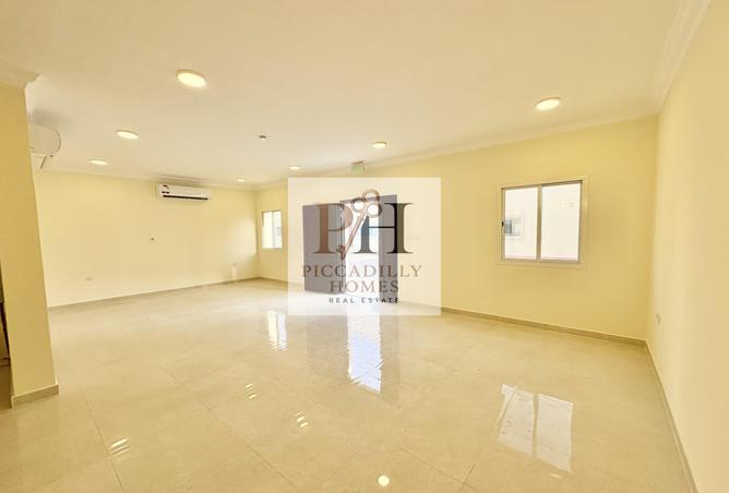 1009445 - Property Image 2