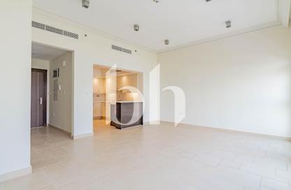 Apartment - 1 Bedroom - 2 Bathrooms for rent in Hilton Doha The Pearl Residences - Abraj Quartiers - The Pearl Island - Doha Apartment - 1 Bedroom - 2 Bathrooms for rent in Hilton Doha The Pearl Residences - Abraj Quartiers - The Pearl Island - Doha