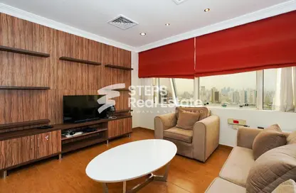 Apartment - 2 Bedrooms - 2 Bathrooms for rent in Hadramout Street - Doha Al Jadeed - Doha