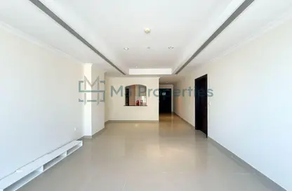 Apartment - 1 Bedroom - 2 Bathrooms for rent in West Porto Drive - Porto Arabia - The Pearl Island - Doha