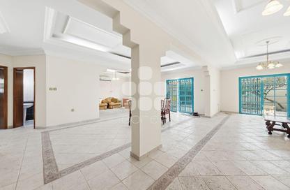 Villa - 3 Bedrooms - 4 Bathrooms for rent in New Salata - Salata - Doha