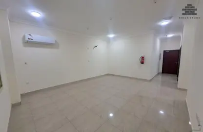 Apartment - 3 Bedrooms - 3 Bathrooms for rent in Hadramout Street - Doha Al Jadeed - Doha Apartment - 3 Bedrooms - 3 Bathrooms for rent in Hadramout Street - Doha Al Jadeed - Doha