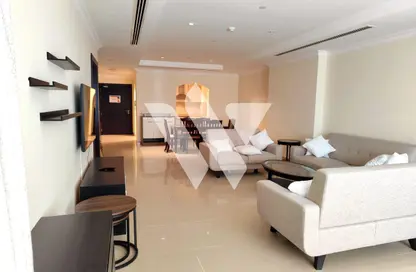 Apartment - 1 Bedroom - 2 Bathrooms for rent in East Porto Drive - Porto Arabia - The Pearl Island - Doha