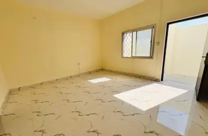 Villa - 1 Bedroom - 1 Bathroom for rent in Bin Omran 35 - Fereej Bin Omran - Doha