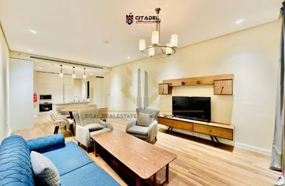 Apartment - 2 Bedrooms - 4 Bathrooms for sale in Floresta Gardens - The Pearl Island - Doha