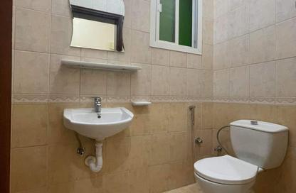 Apartment - 2 Bedrooms - 2 Bathrooms for rent in Anas Street - Fereej Bin Mahmoud North - Fereej Bin Mahmoud - Doha