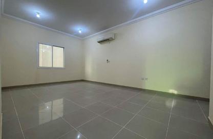 Apartment - 2 Bedrooms - 2 Bathrooms for rent in Anas Street - Fereej Bin Mahmoud North - Fereej Bin Mahmoud - Doha