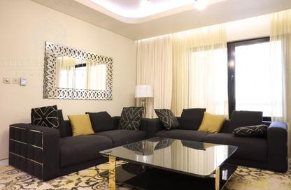 Apartment - 1 Bedroom - 2 Bathrooms for rent in East Porto Drive - Porto Arabia - The Pearl Island - Doha