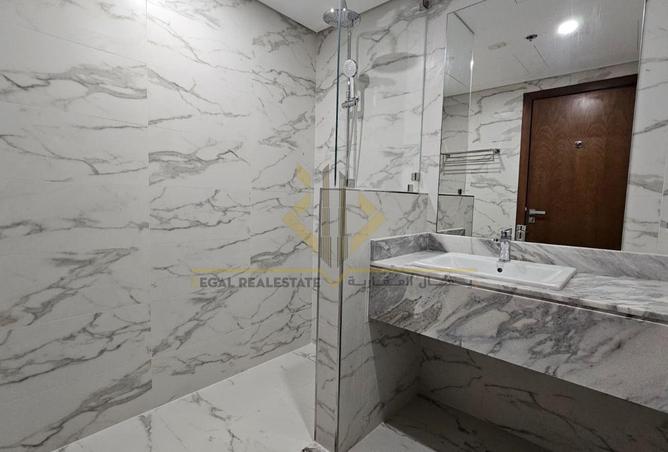 53143305 - Property Image 3