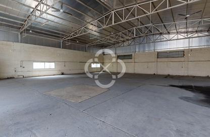 Warehouse - Studio for rent in Industrial Area 1 - Industrial Area - Doha