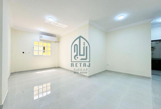 53569677 - Property Image 3