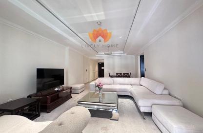 Apartment - 1 Bedroom - 2 Bathrooms for rent in West Porto Drive - Porto Arabia - The Pearl Island - Doha
