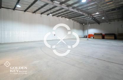 Warehouse - Studio - 1 Bathroom for rent in East Industrial Street - Birkat Al Awamer - Al Wakra