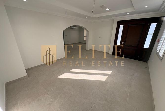 1025702 - Property Image 2