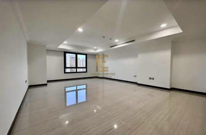 Apartment - 2 Bedrooms - 3 Bathrooms for rent in East Porto Drive - Porto Arabia - The Pearl Island - Doha Apartment - 2 Bedrooms - 3 Bathrooms for rent in East Porto Drive - Porto Arabia - The Pearl Island - Doha