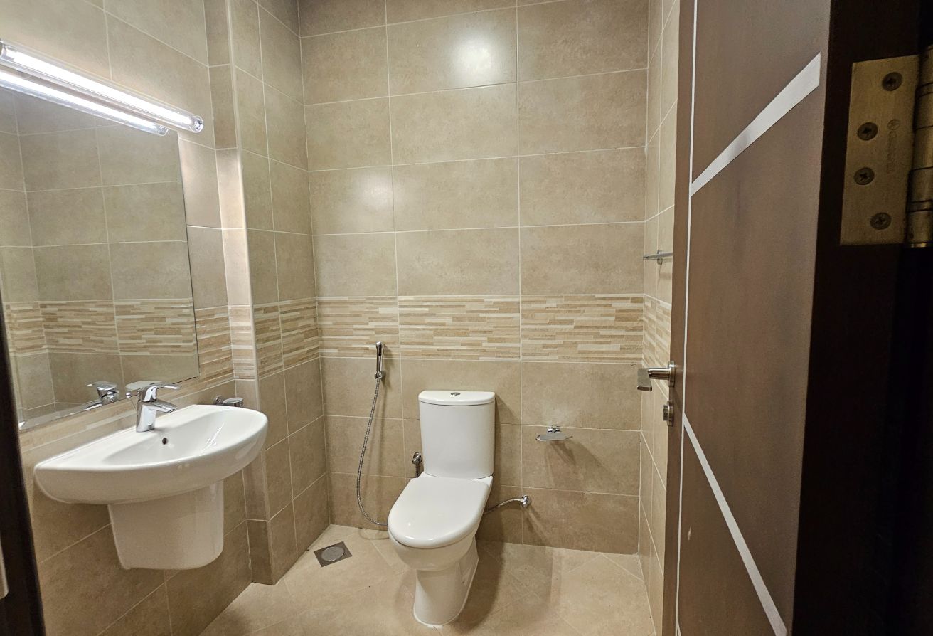 1 Bedroom Apartment for Rent – Fox Hills South thumbnail 10