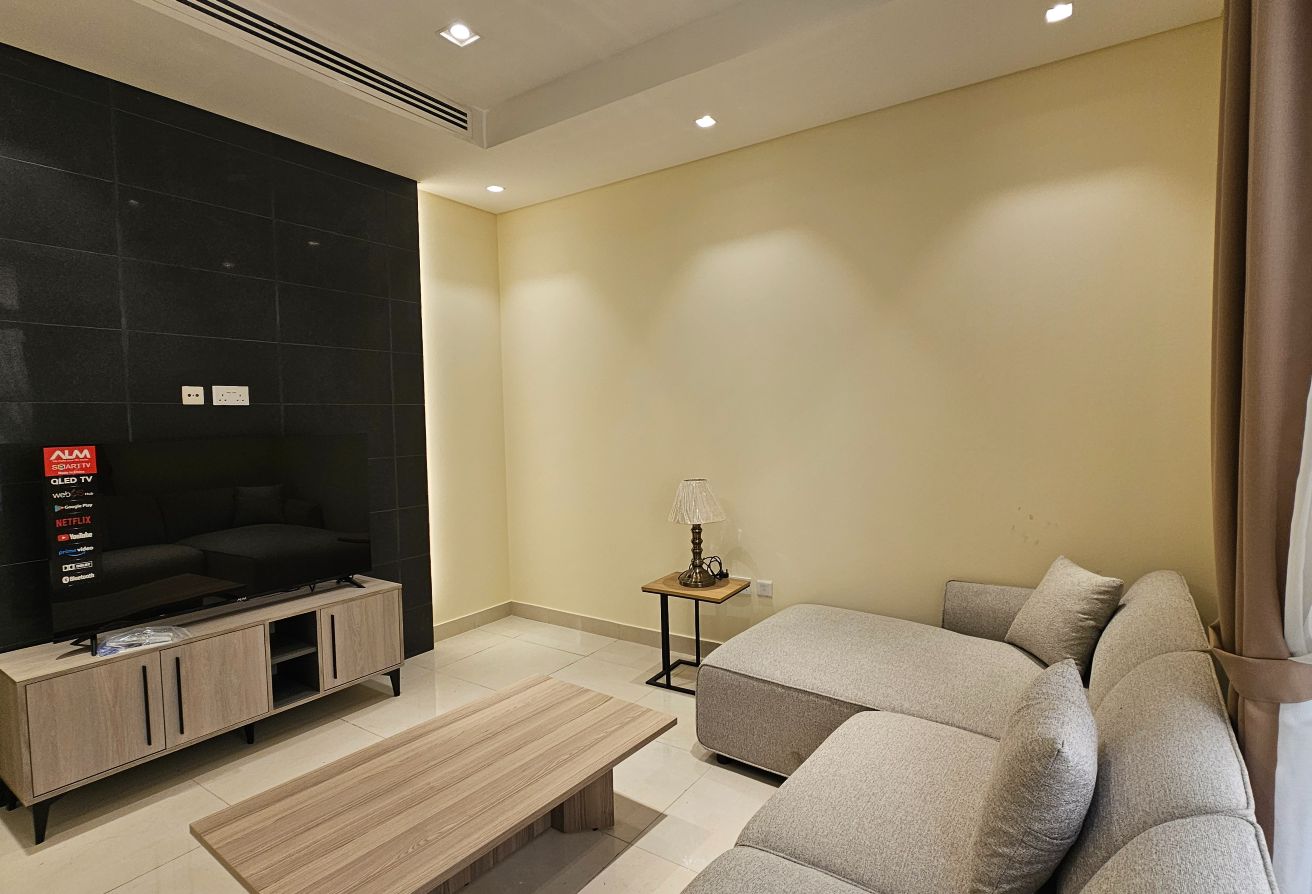 1 Bedroom Apartment for Rent – Fox Hills South thumbnail 4