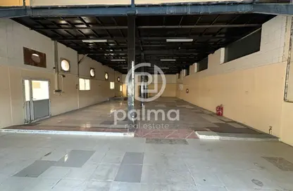 Warehouse - Studio - 7+ Bathrooms for rent in Industrial Area 5 - Industrial Area - Industrial Area - Doha
