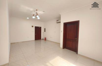 Apartment - 2 Bedrooms - 2 Bathrooms for rent in Muntazah 7 - Al Muntazah - Doha
