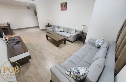 Apartment - 2 Bedrooms - 2 Bathrooms for rent in Umm Ghuwailina 4 - Umm Ghuwailina - Doha