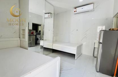 Apartment - Studio - 1 Bathroom for rent in Umm Ghwailina Comm - Umm Ghuwalina - Umm Ghuwailina - Doha Apartment - Studio - 1 Bathroom for rent in Umm Ghwailina Comm - Umm Ghuwalina - Umm Ghuwailina - Doha