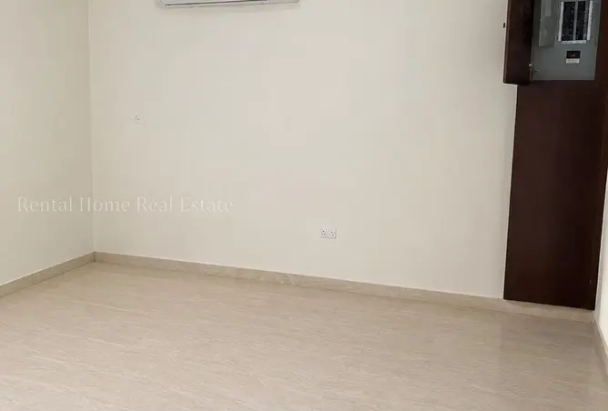 60114364 - Property Image 2