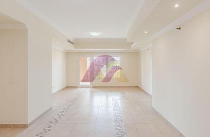 Apartment - 1 Bedroom - 2 Bathrooms for rent in East Porto Drive - Porto Arabia - The Pearl Island - Doha