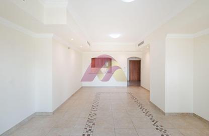 Apartment - 1 Bedroom - 2 Bathrooms for rent in East Porto Drive - Porto Arabia - The Pearl Island - Doha