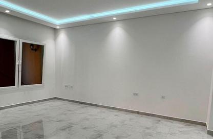 Apartment - 2 Bedrooms - 3 Bathrooms for rent in East Porto Drive - Porto Arabia - The Pearl Island - Doha