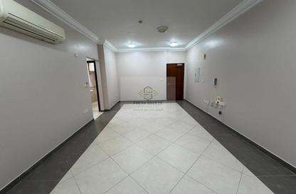 Apartment - 2 Bedrooms - 3 Bathrooms for rent in Al Sadd Road - Al Sadd - Doha Apartment - 2 Bedrooms - 3 Bathrooms for rent in Al Sadd Road - Al Sadd - Doha