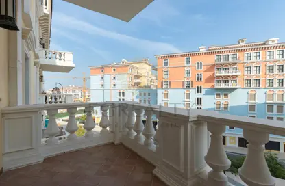 Apartment - 3 Bedrooms - 4 Bathrooms for sale in Mercato - Qanat Quartier - The Pearl Island - Doha