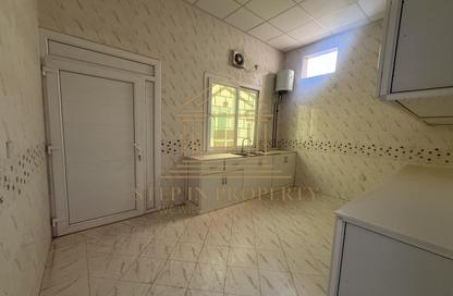 Villa - 6 Bedrooms - 7 Bathrooms for rent in Salwa Road - Al Aziziyah - Doha Villa - 6 Bedrooms - 7 Bathrooms for rent in Salwa Road - Al Aziziyah - Doha