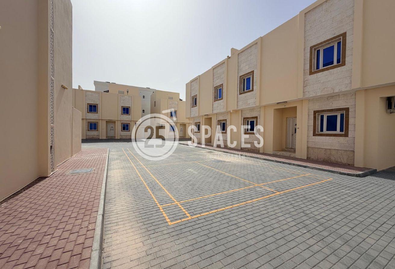 Brand New I Freehold 6 Bdm Villa I Move in Ready - 1