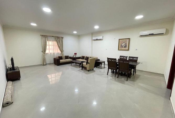 54103086 - Property Image 3