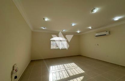 Villa - 4 Bedrooms - 4 Bathrooms for rent in Old Airport Road - Old Airport Road - Doha