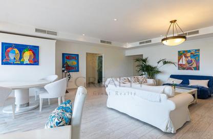 Apartment - 3 - 4 for sale in West Porto Drive - Porto Arabia - The Pearl Island - Doha